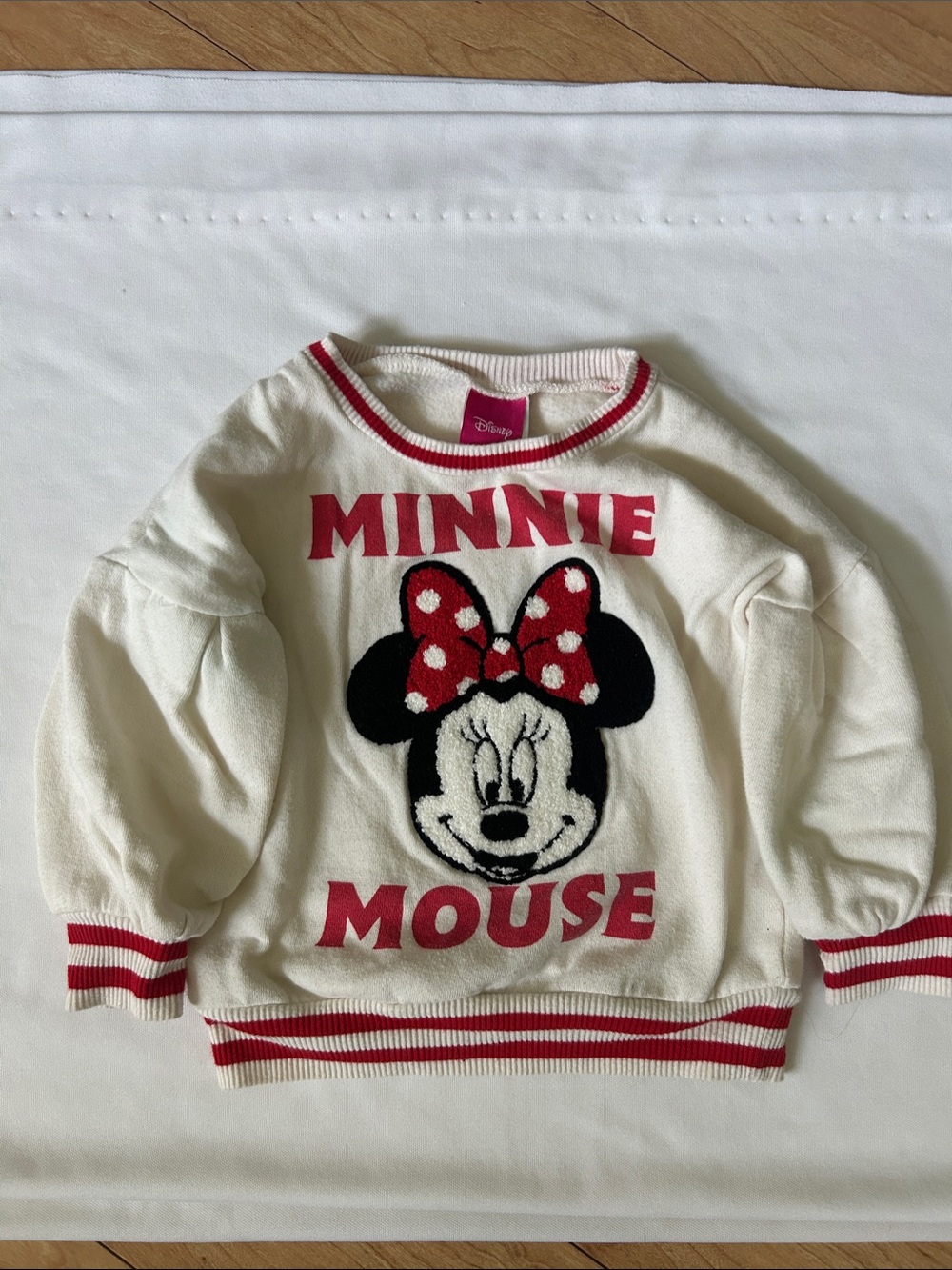 Disney Minnie Mouse Cream Sweatshirt with Red and Black Graphic, 2T